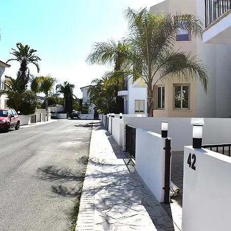 Βίλα Palm Village Escape