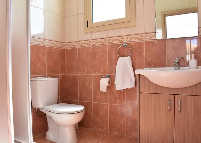 Palm Village Escape * Protaras