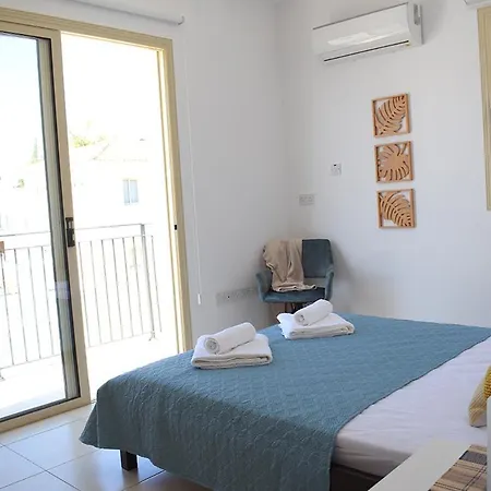 Palm Village Escape * Protaras